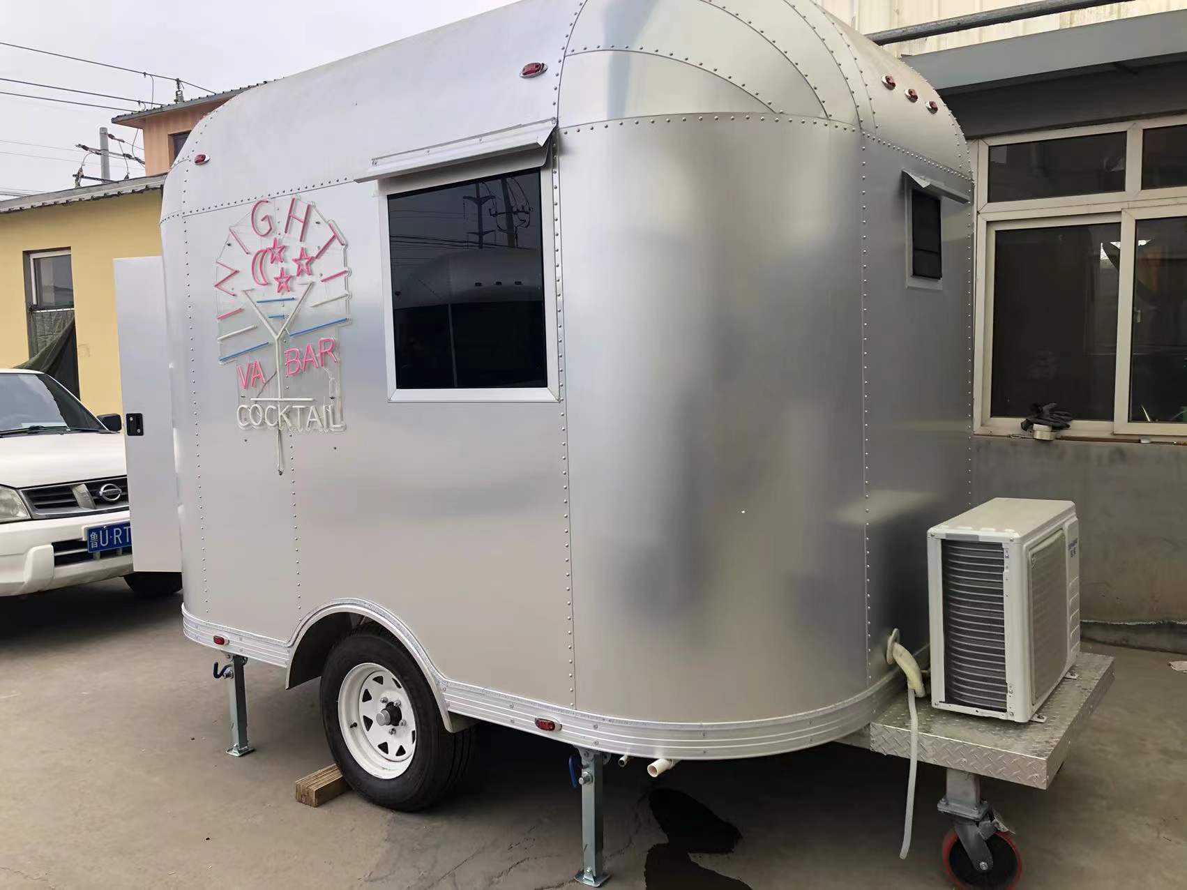 3m Long Oxide Aluminum Breeze Food Trailer